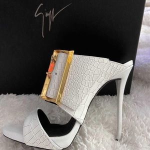 AUTHENTIC Giuseppe Zanotti Ringotto Bianco